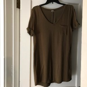 Soft tshirt style knit dress EUC